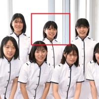 集合写真からもかわいさが伝わってくる！（赤枠内が高橋涼夏）