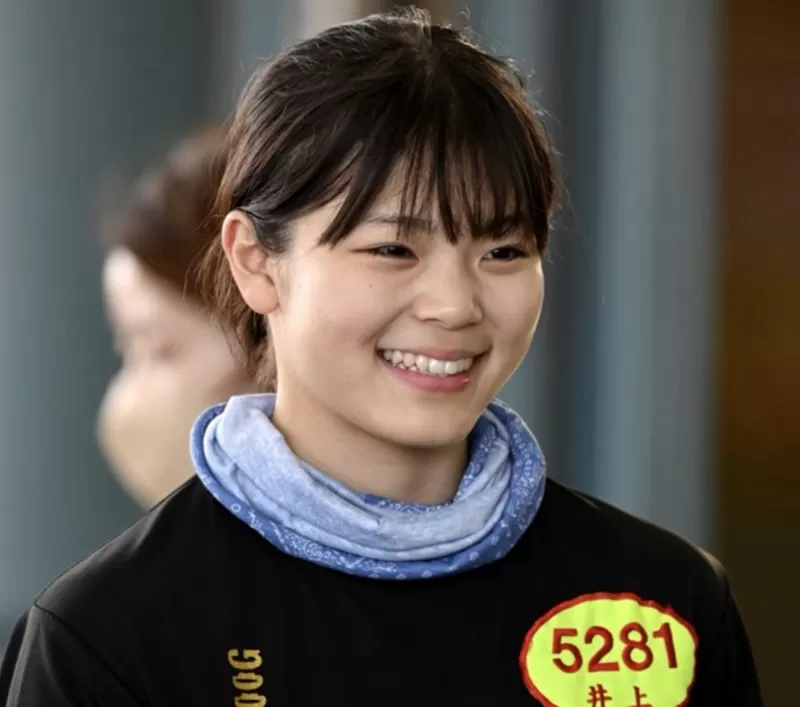 かわいい女子レーサー・井上遥妃