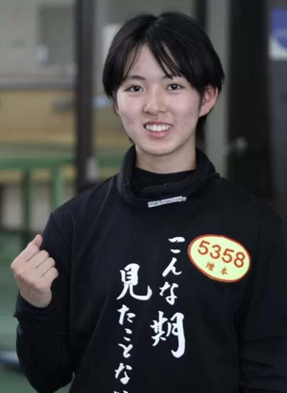 かわいい女子レーサー・増本杏珠
